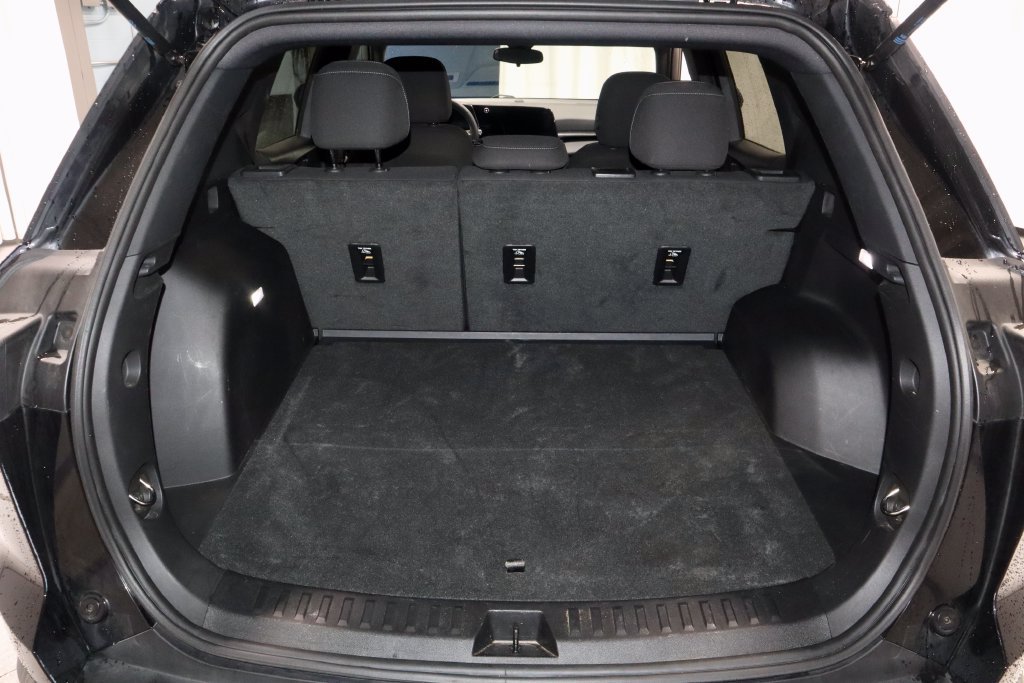 Used 2025 Chevrolet Equinox LT FWD image 14