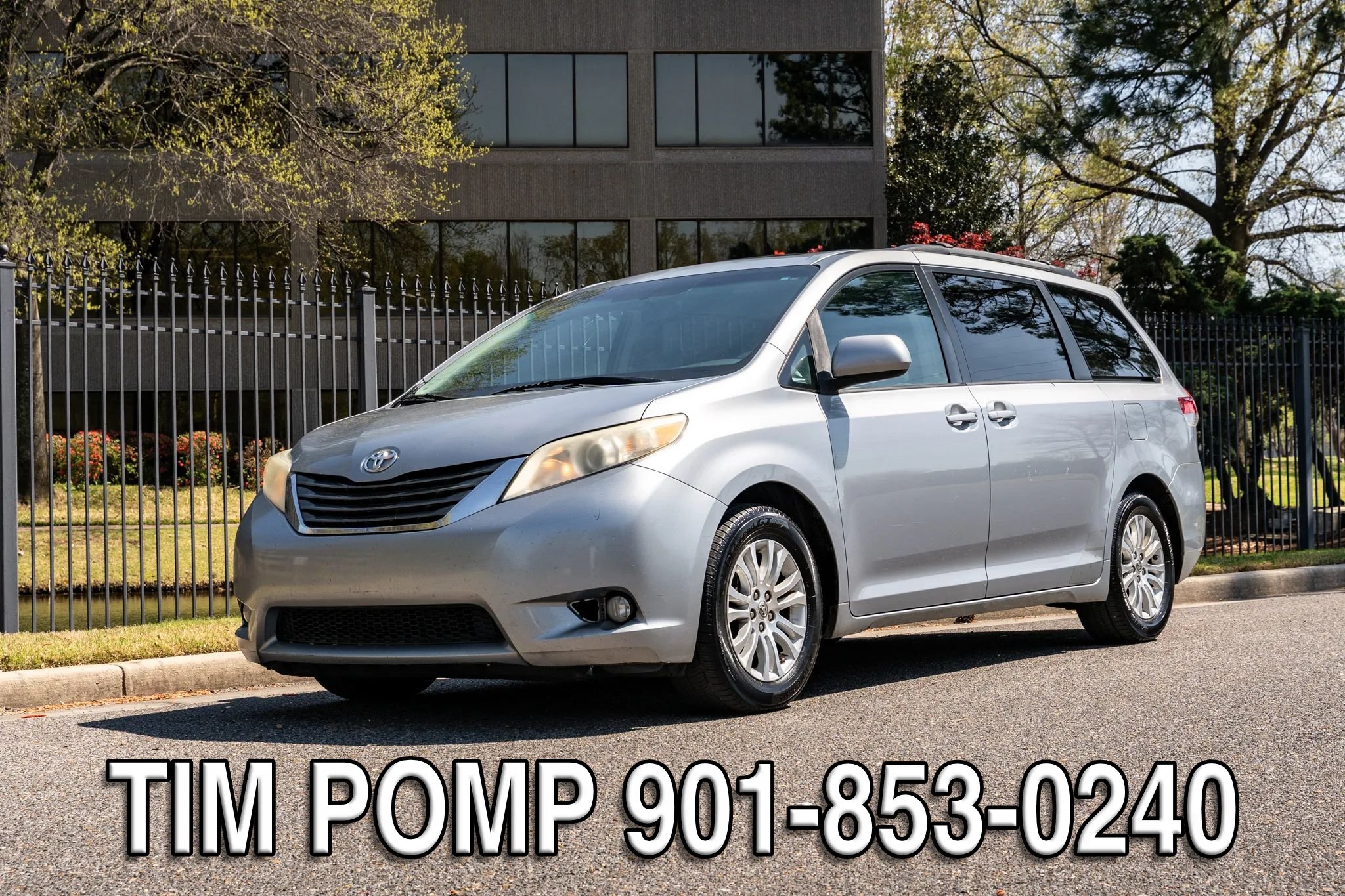 Used 2011 Toyota Sienna XLE w/ Entertainment Pkg