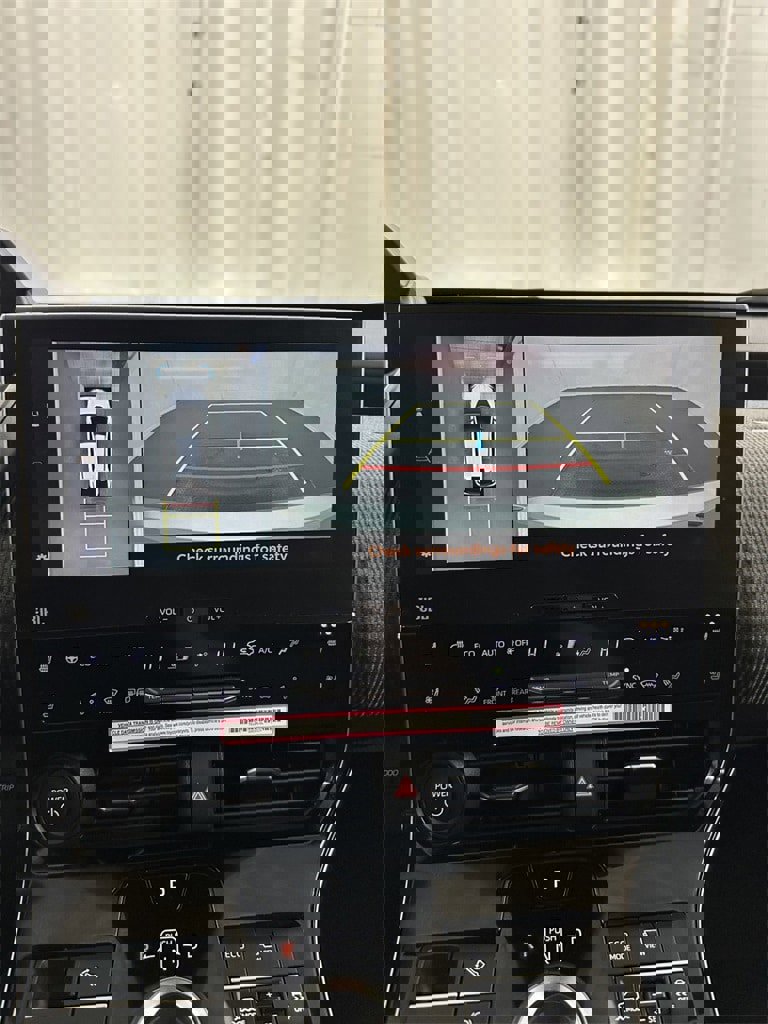 Used 2023 Toyota bZ4X Limited image 23