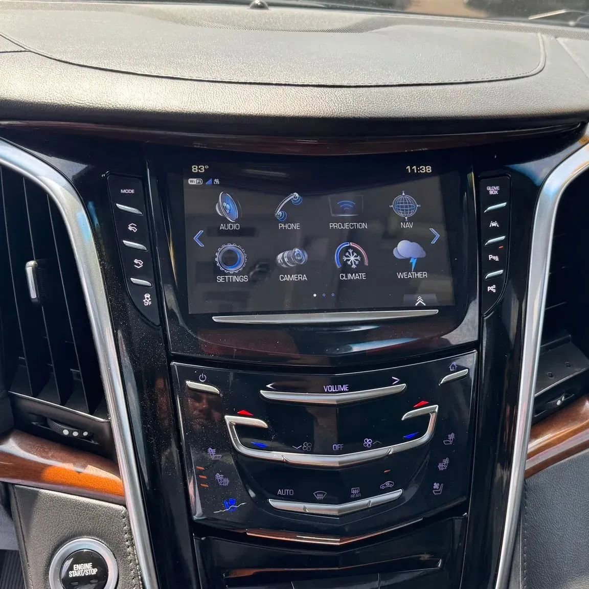 Used 2019 Cadillac Escalade ESV Luxury image 13