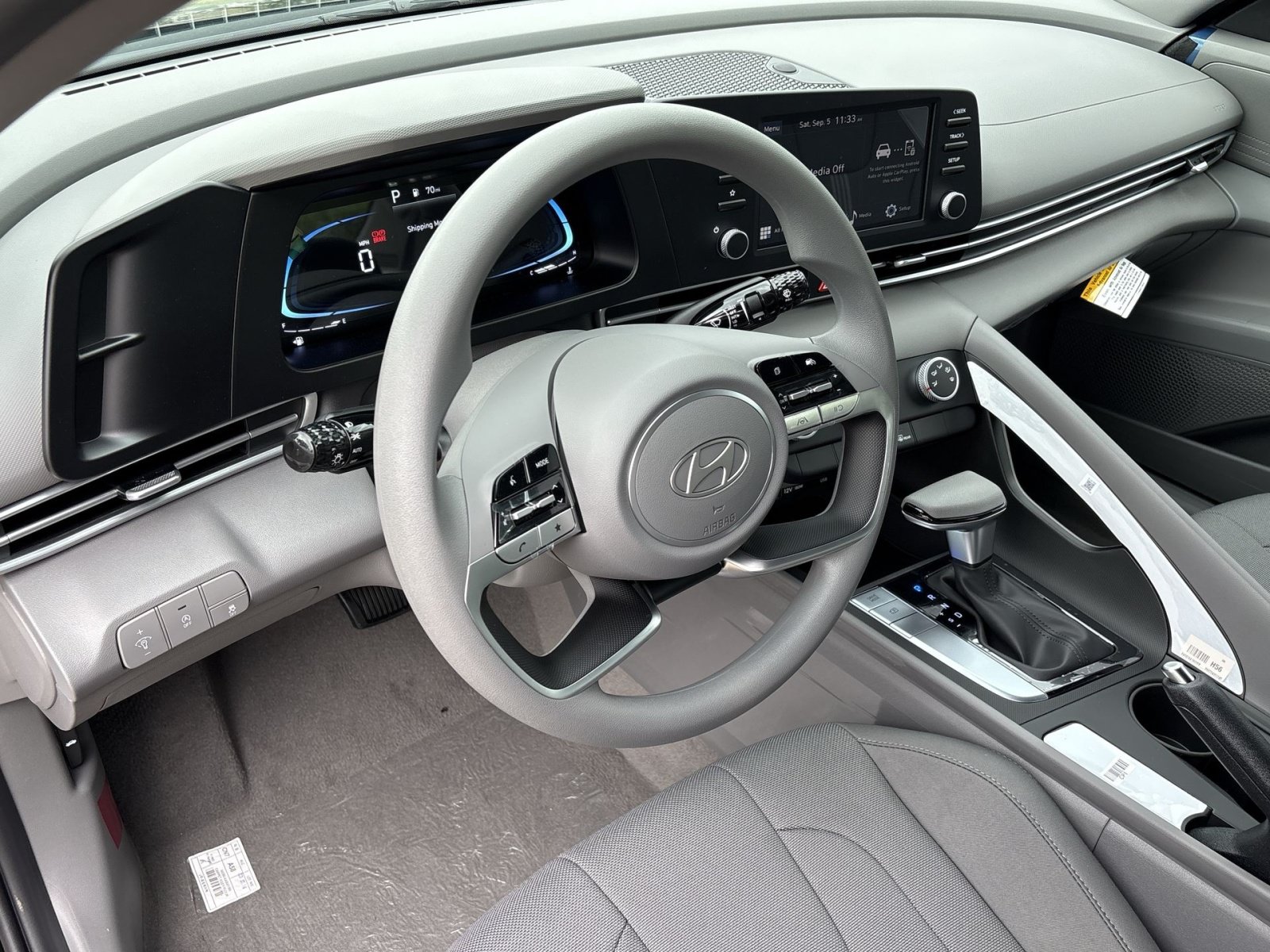 New 2026 Hyundai Elantra SE FWD image 16