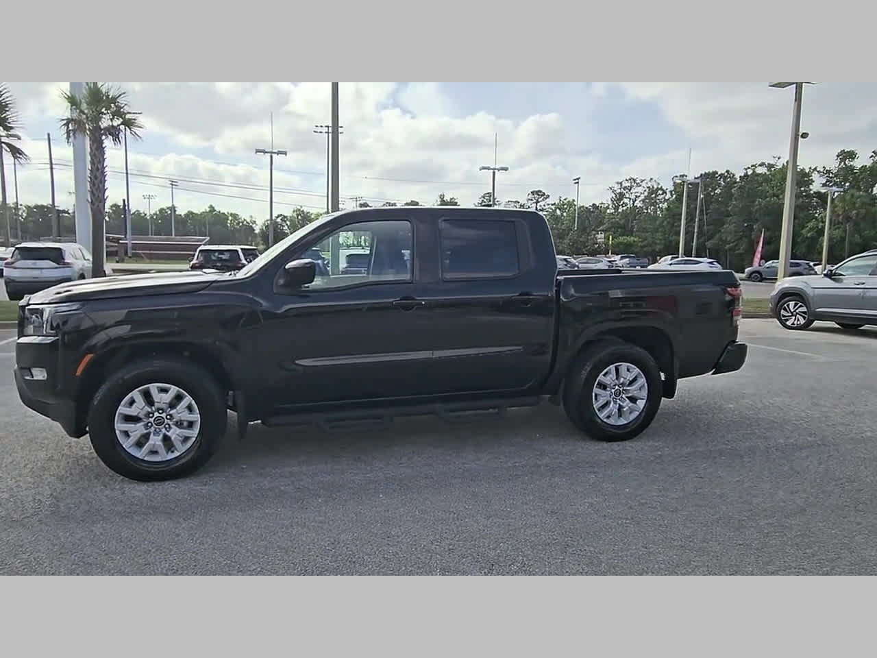 Used 2024 Nissan Frontier SV w/ SV Convenience Package RWD image 23