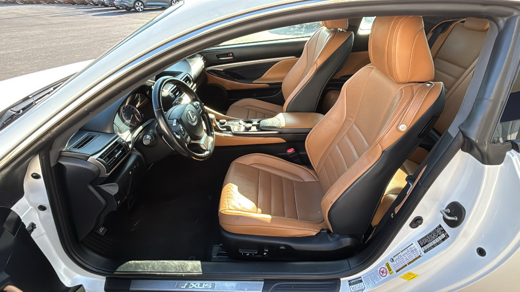 Used 2016 Lexus RC 200t w/ Premium Package RWD image 21