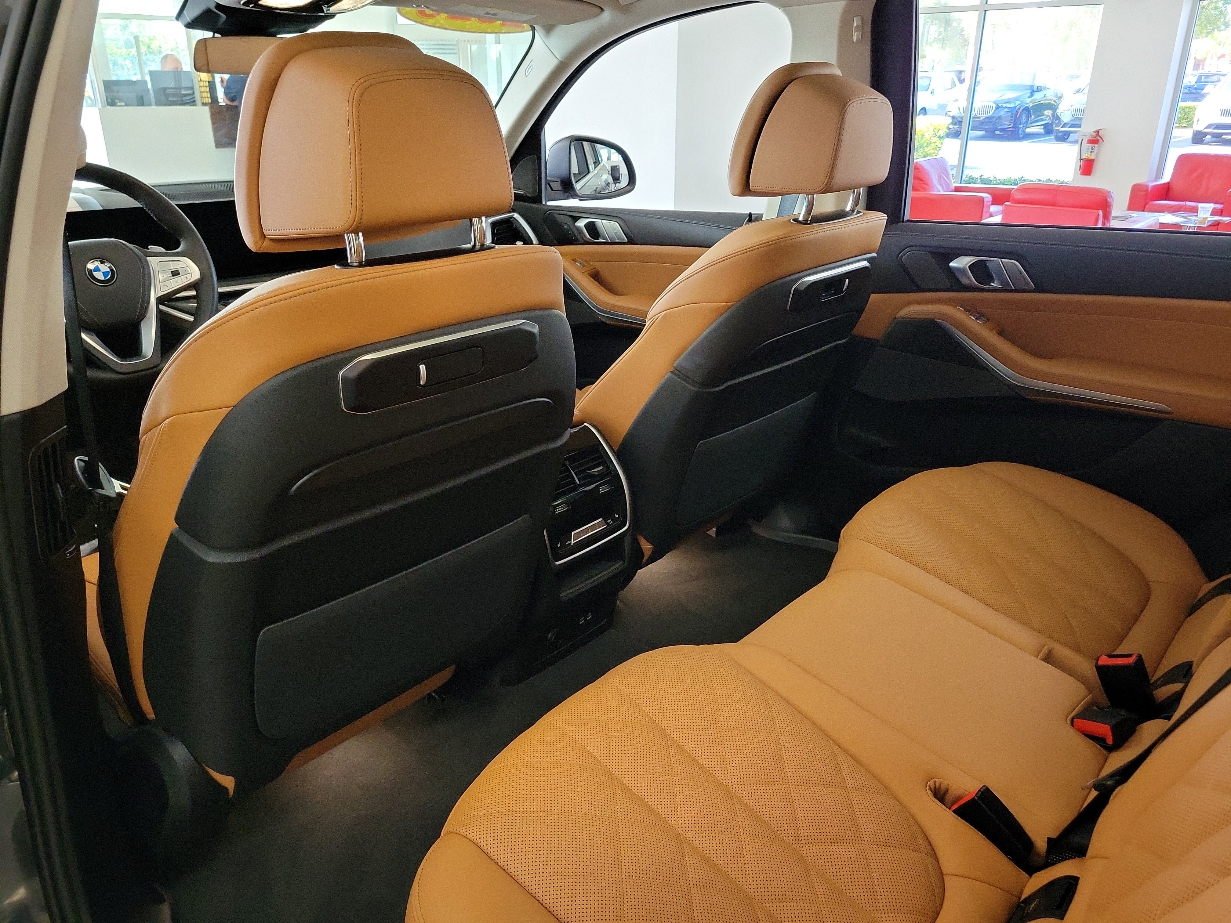 Used 2026 BMW X7 xDrive40i AWD/4WD image 12
