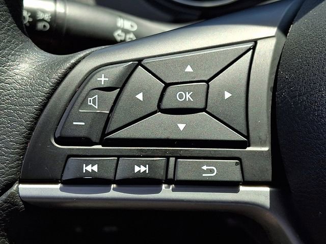 Used 2017 Nissan Rogue S w/ Appearance Package AWD/4WD image 20