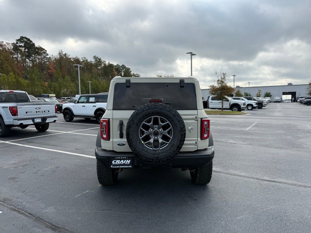 New 2025 Ford Bronco Badlands image 6
