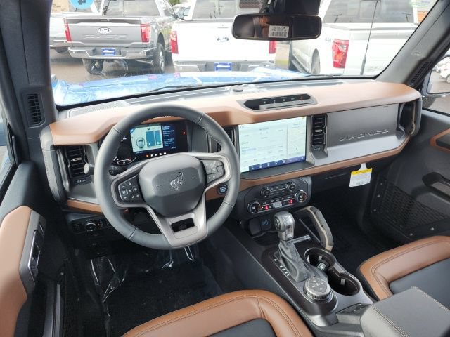 New 2024 Ford Bronco Outer Banks w/ Sasquatch Package AWD/4WD image 18