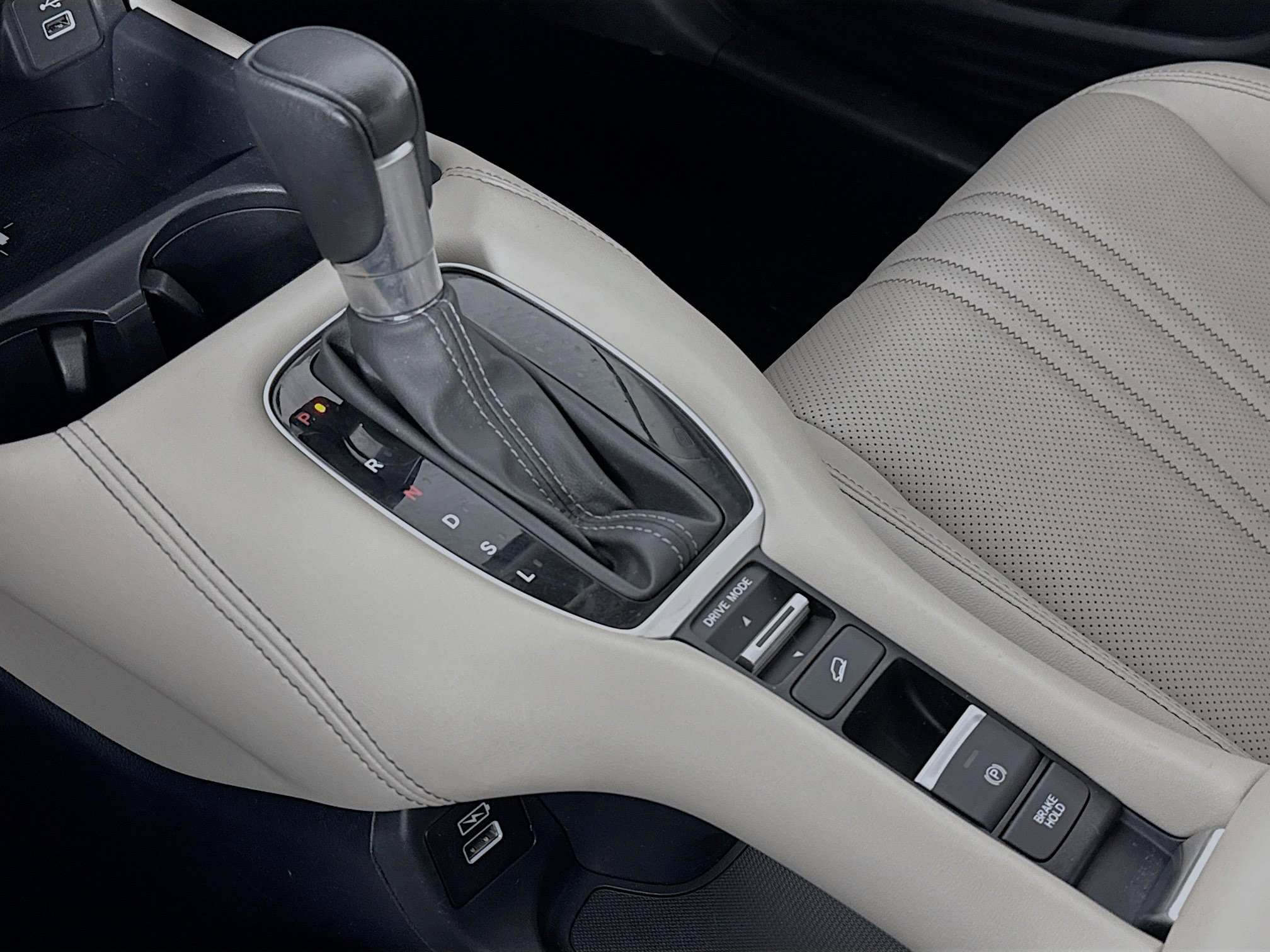 Certified 2023 Honda HR-V EX-L image 16