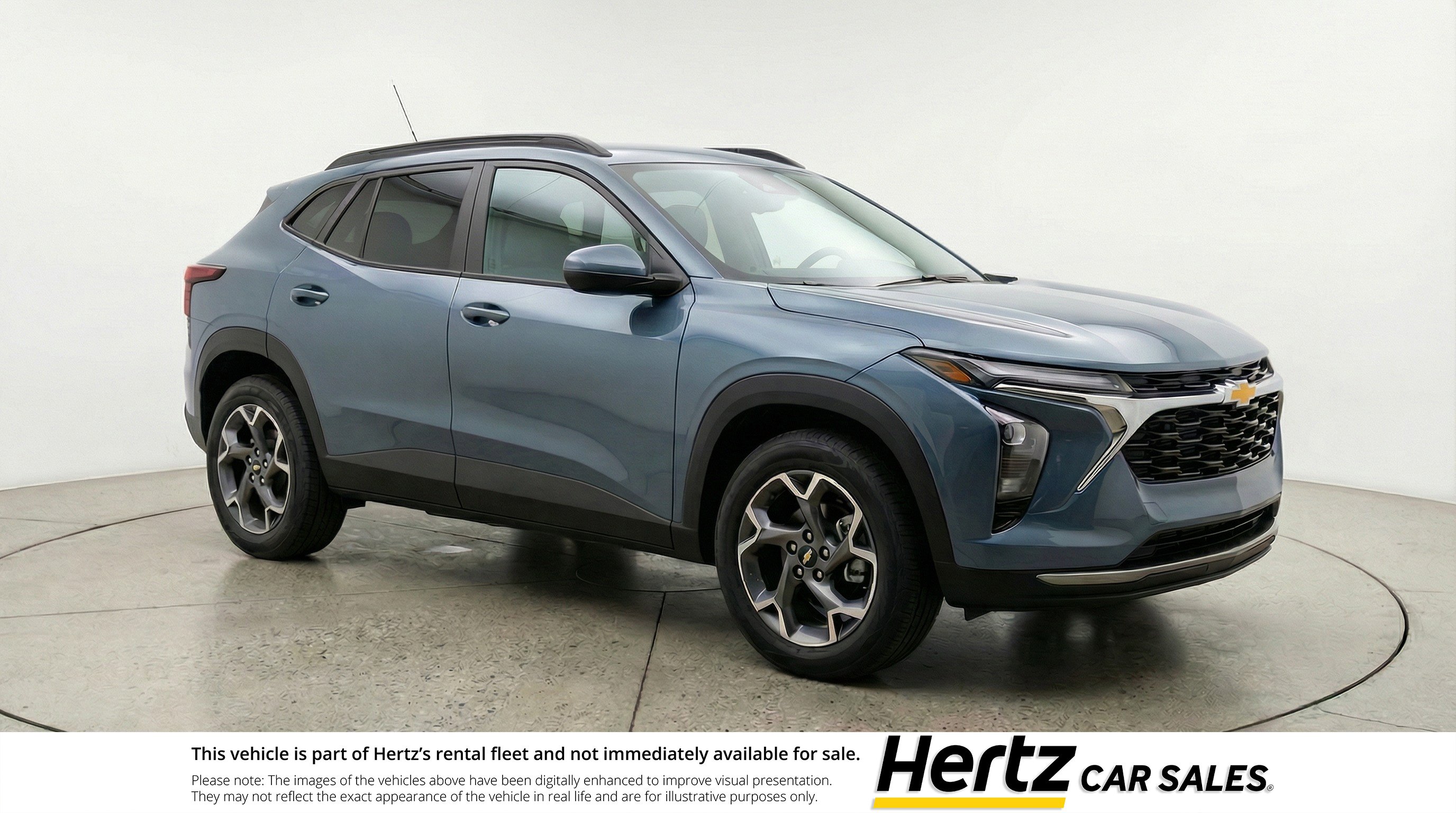 Used 2025 Chevrolet Trax LT w/ LT Convenience Package FWD image 1