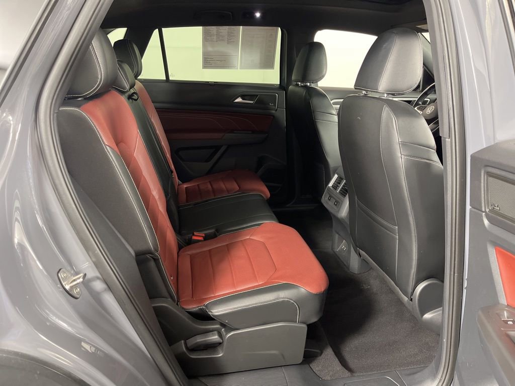 Used 2022 Volkswagen Atlas Cross Sport SEL Premium R-Line image 10