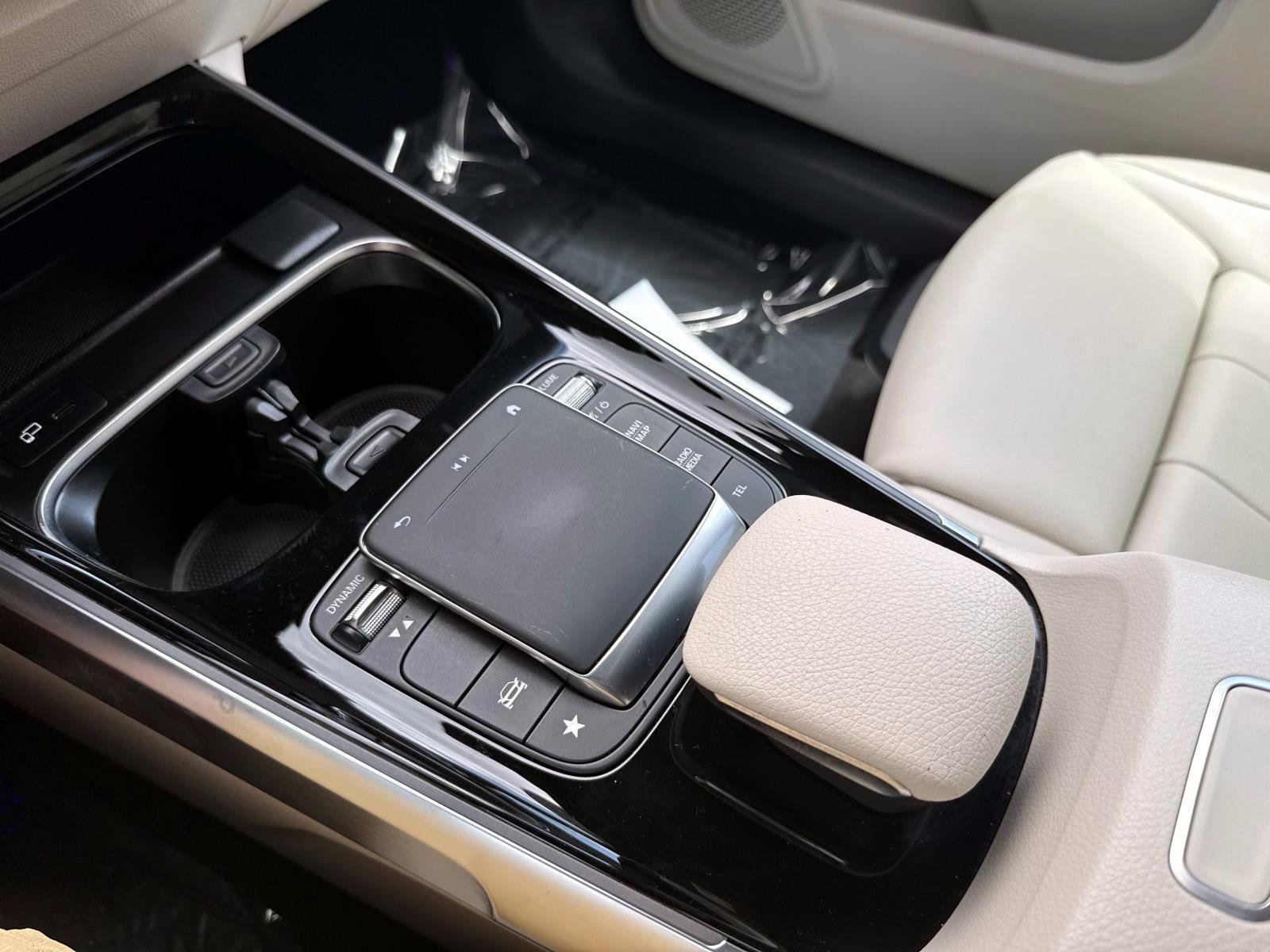 Certified 2021 Mercedes-Benz GLB 250 4MATIC image 28