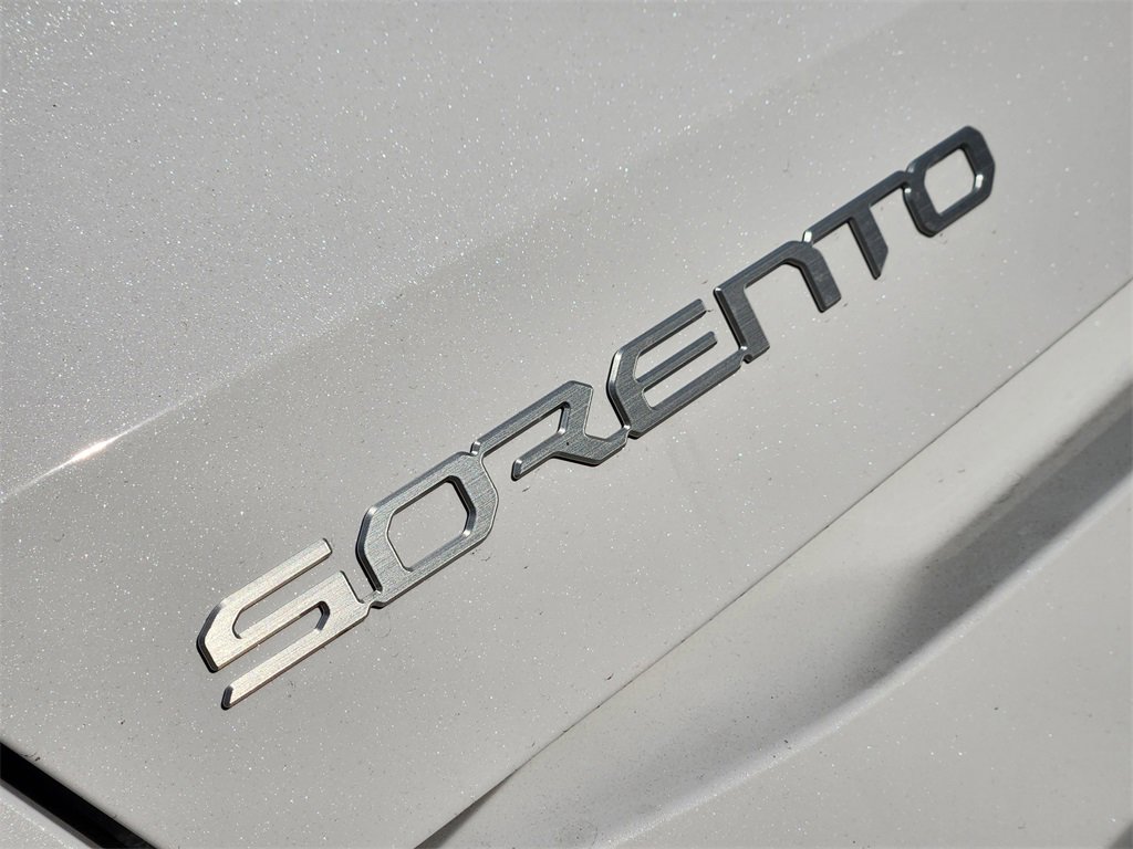 New 2026 Kia Sorento S image 8