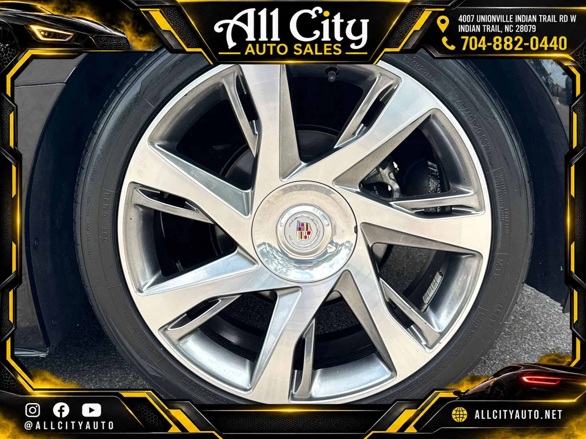 Used 2014 Cadillac ELR w/ Luxury Package FWD image 11