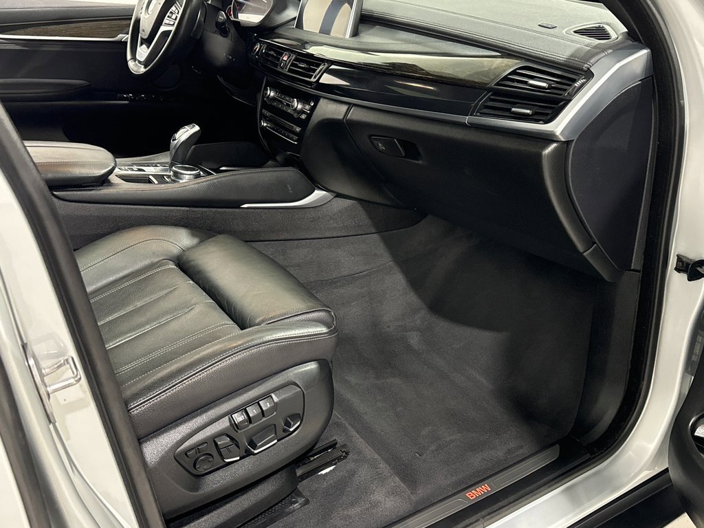 Used 2018 BMW X6 sDrive35i w/ Driving Assistance Package image 20