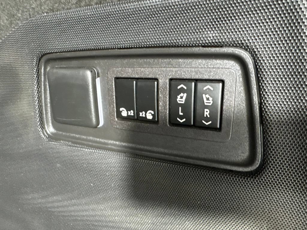 Used 2023 Cadillac Escalade Sport AWD/4WD image 57