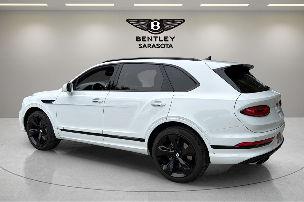 Used 2022 Bentley Bentayga AWD/4WD image 3