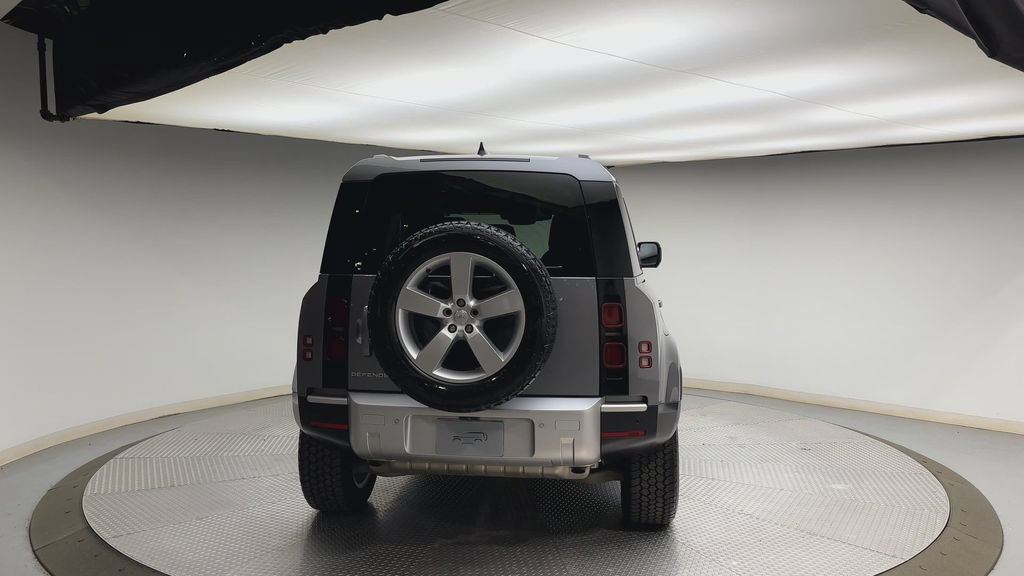 Used 2024 Land Rover Defender 110 S AWD/4WD image 3