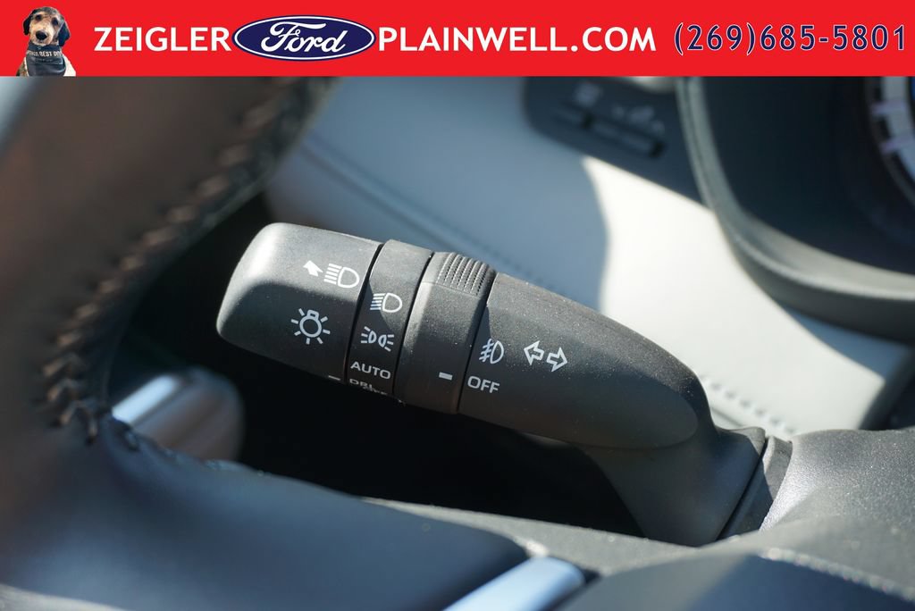 Used 2022 Toyota Highlander LE AWD/4WD image 27