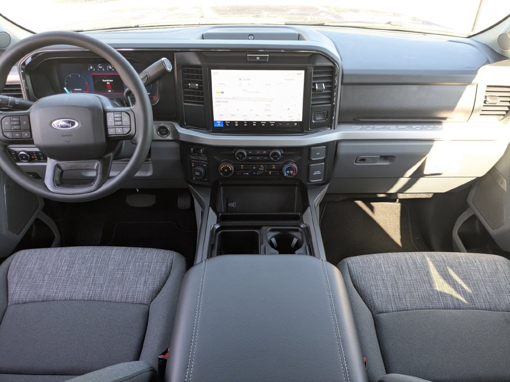 New 2026 Ford F250 XLT w/ XLT Premium Package AWD/4WD image 12
