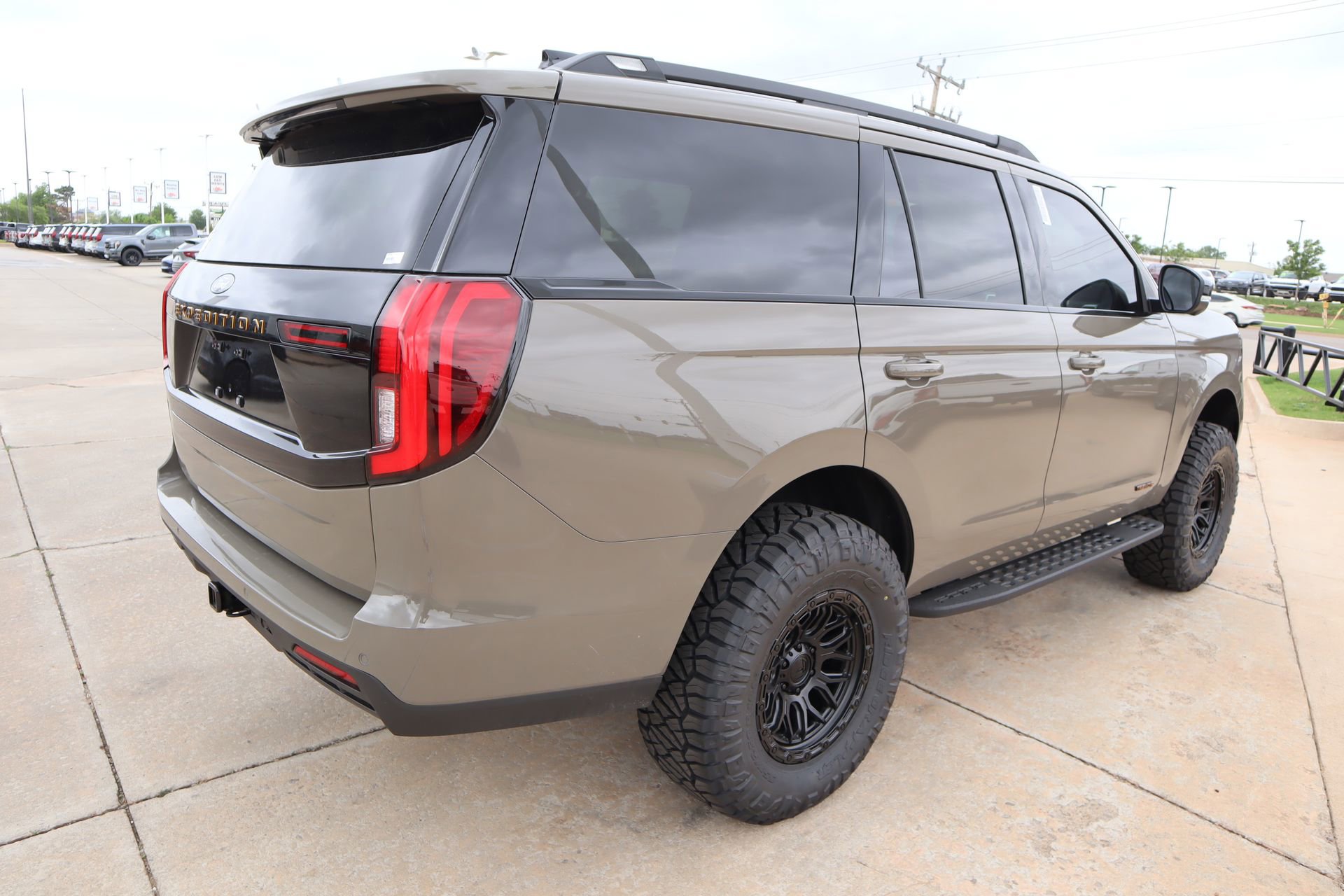 New 2026 Ford Expedition Tremor image 26