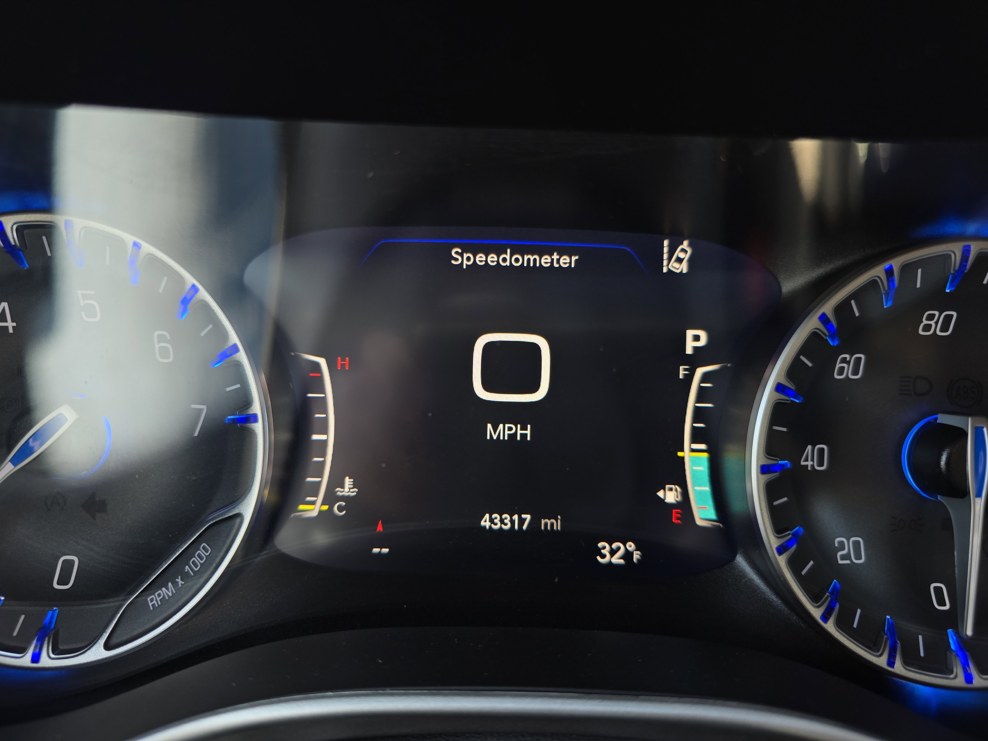 Used 2022 Chrysler Pacifica Touring-L image 25