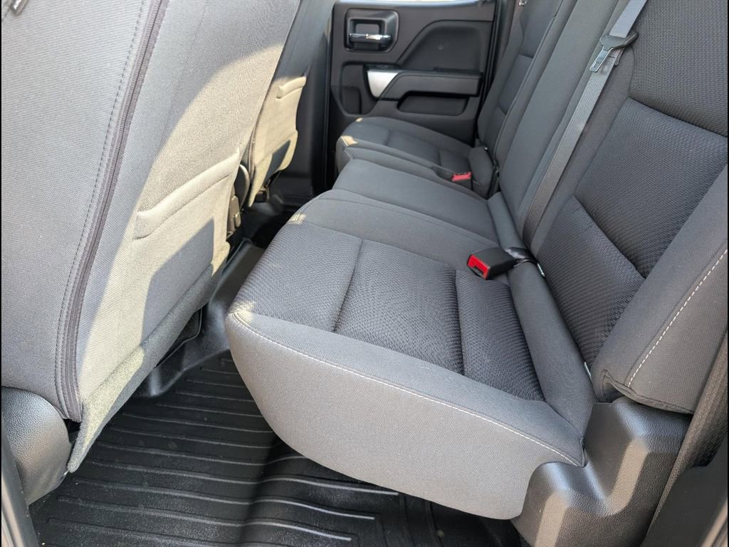 Used 2018 Chevrolet Silverado 1500 LT w/ All Star Edition image 13