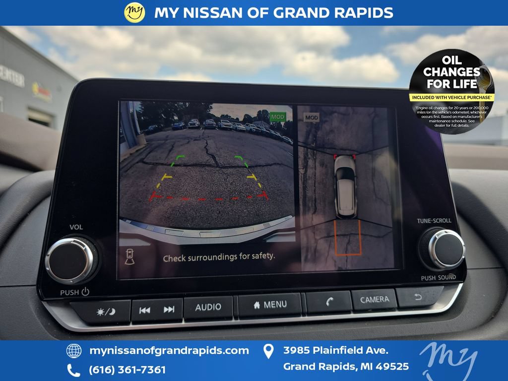 Used 2023 Nissan Rogue SL AWD/4WD image 22