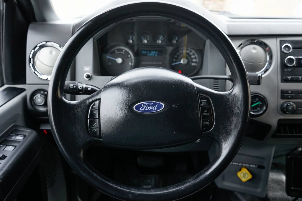 Used 2015 Ford F650 2WD Crew Cab Super Duty image 34
