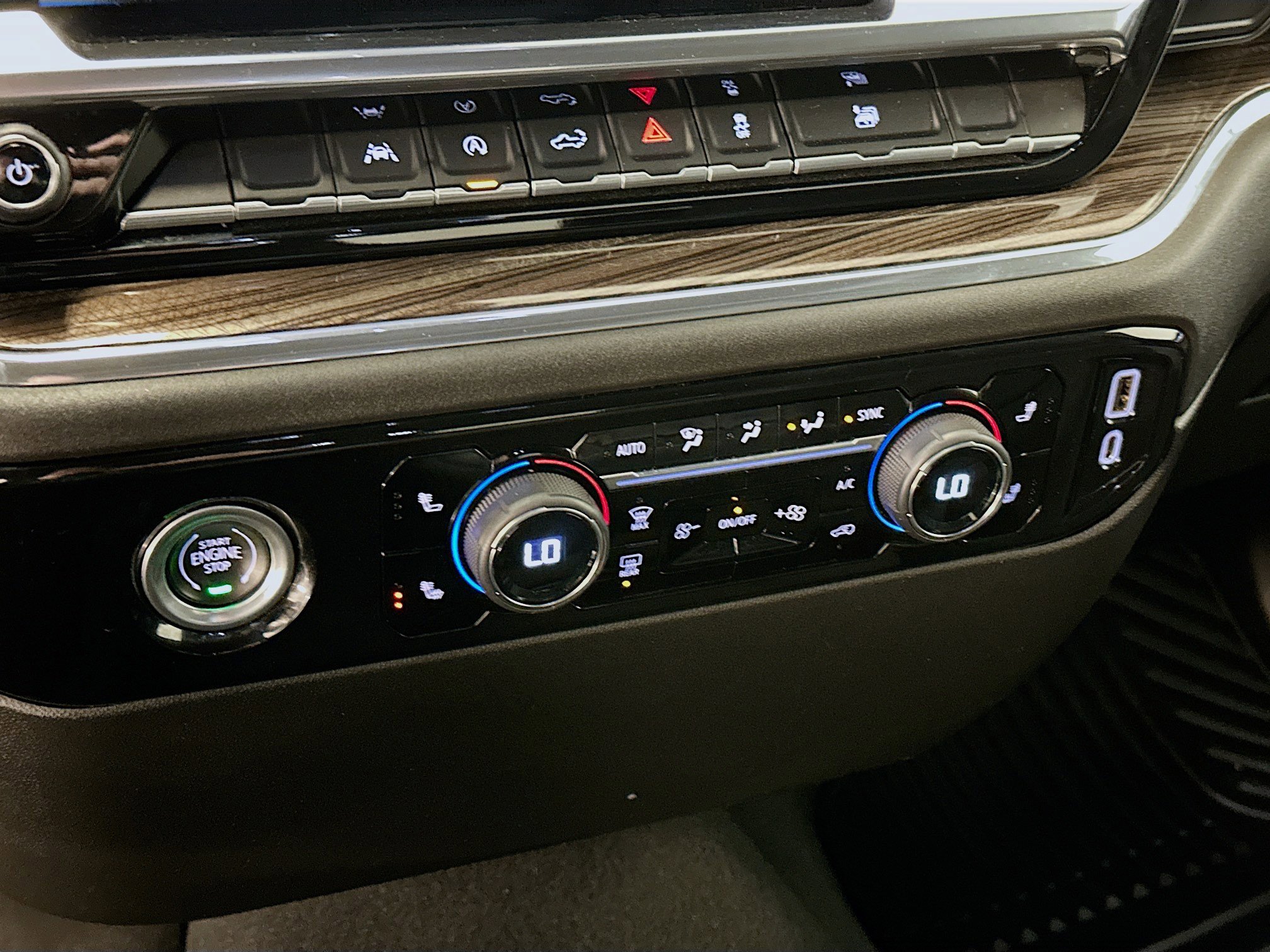 Used 2023 Chevrolet Silverado 1500 LT image 24