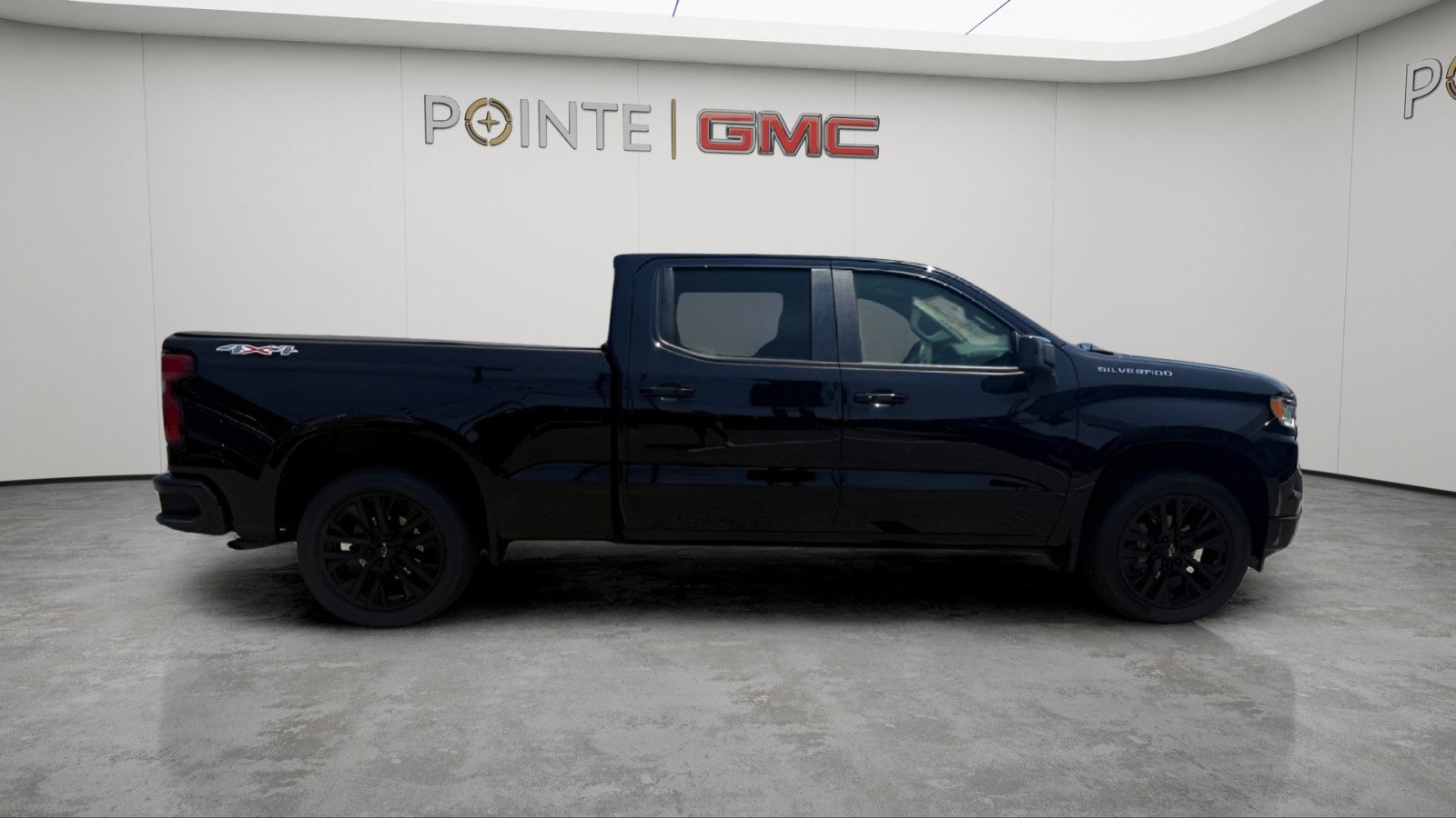 Used 2023 Chevrolet Silverado 1500 RST AWD/4WD image 2