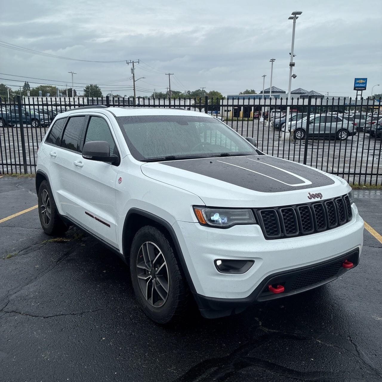 Used 2019 Jeep Grand Cherokee Trailhawk w/ Trailhawk Luxury Group AWD/4WD image 5