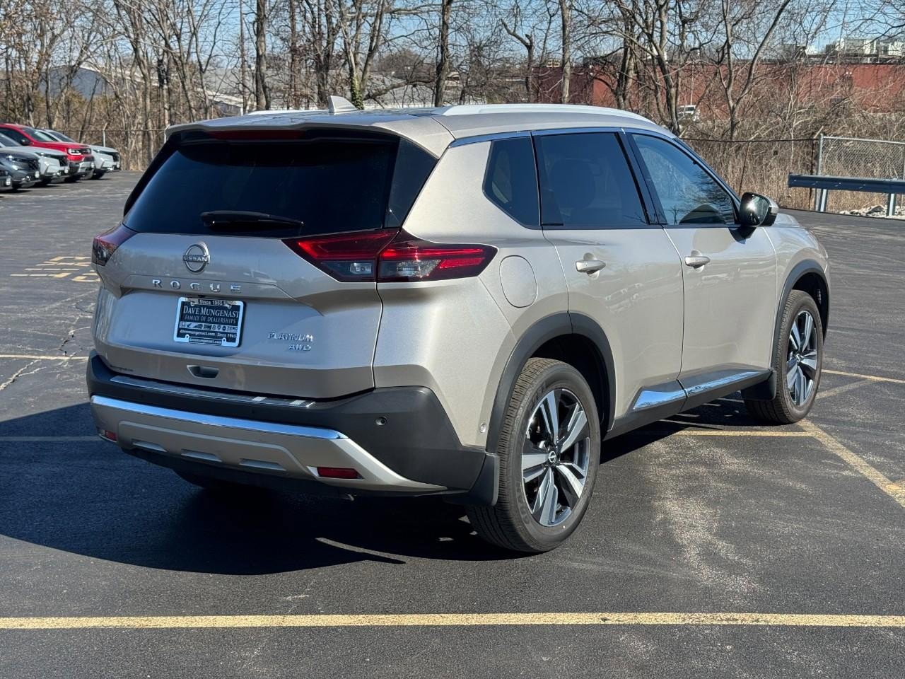 Used 2023 Nissan Rogue Platinum w/ Platinum Premium Package image 4