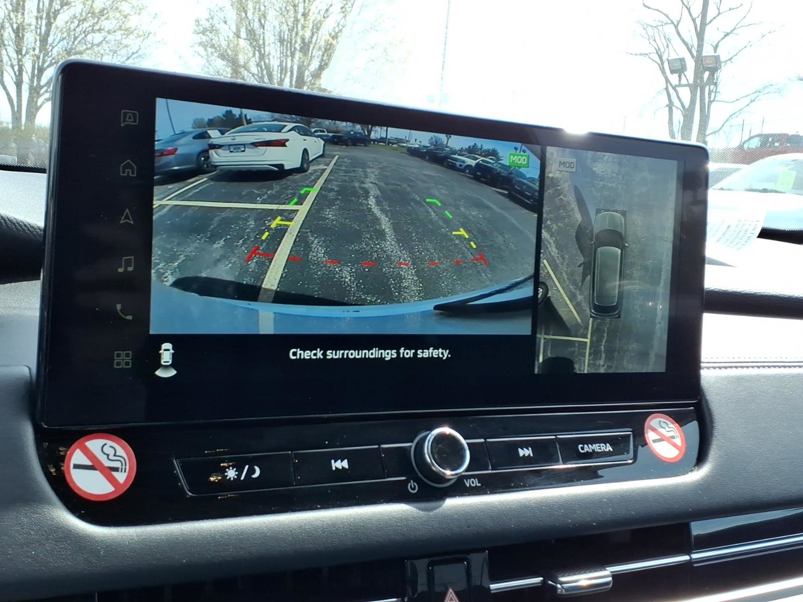 Used 2025 Mitsubishi Outlander SEL image 14