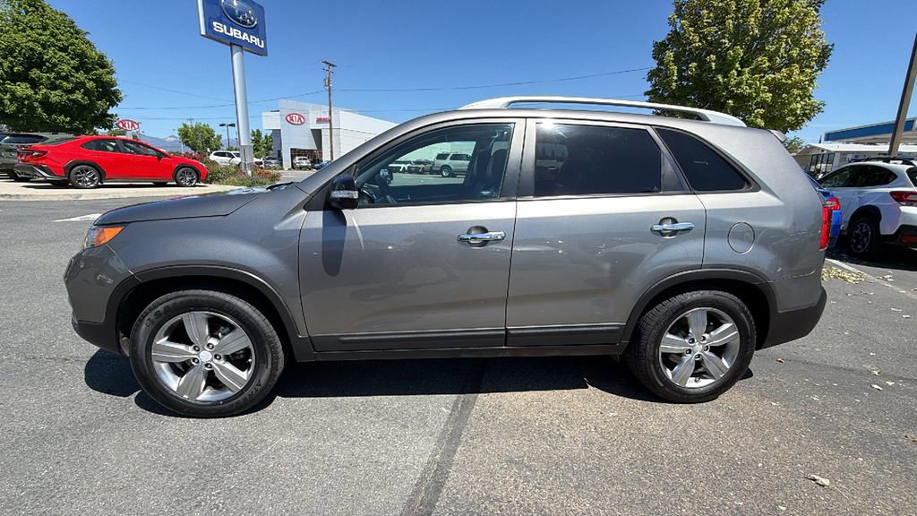 Used 2013 Kia Sorento EX w/ EX V6 Premium Pkg FWD image 7