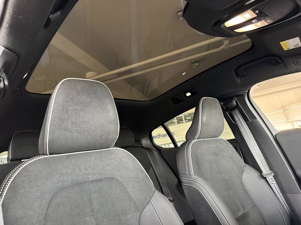 Certified 2023 Volvo C40 P8 Recharge Ultimate AWD/4WD image 16