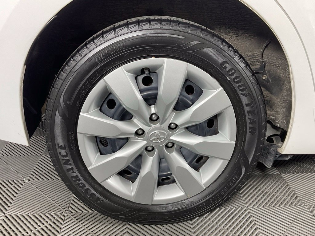 Used 2024 Toyota Corolla LE FWD image 10
