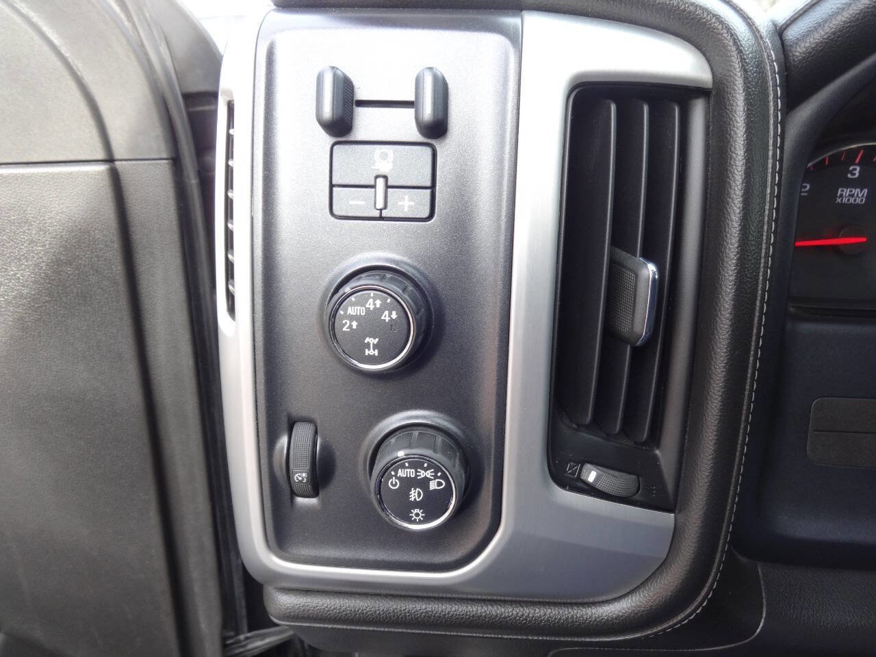 Used 2014 GMC Sierra 1500 SLT w/ SLT Crew Cab Value Package image 38