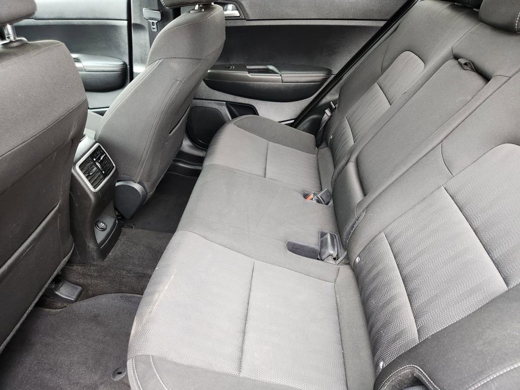Used 2022 Kia Sportage LX AWD/4WD image 19