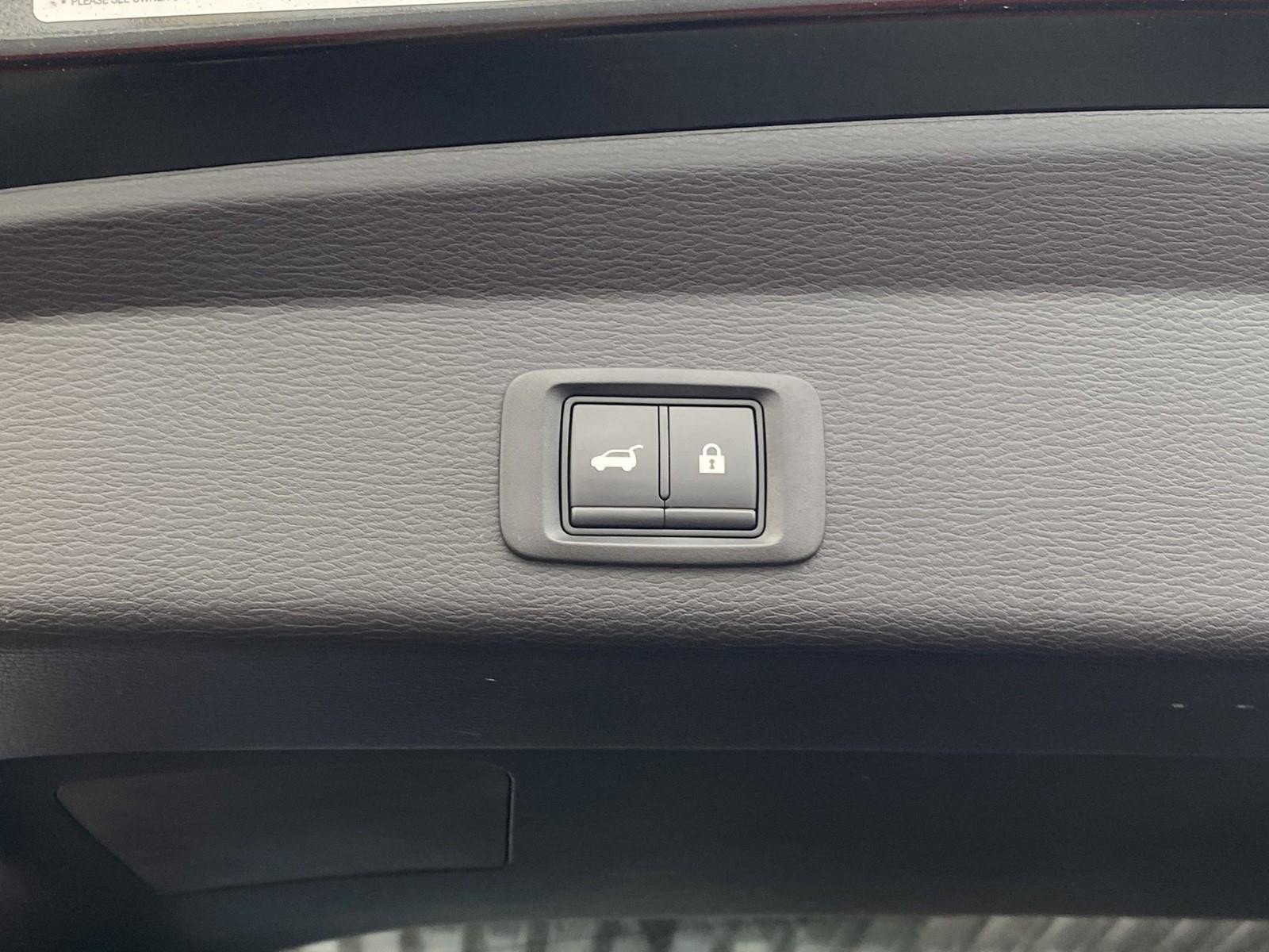 Used 2022 Mitsubishi Outlander SEL AWD/4WD image 18