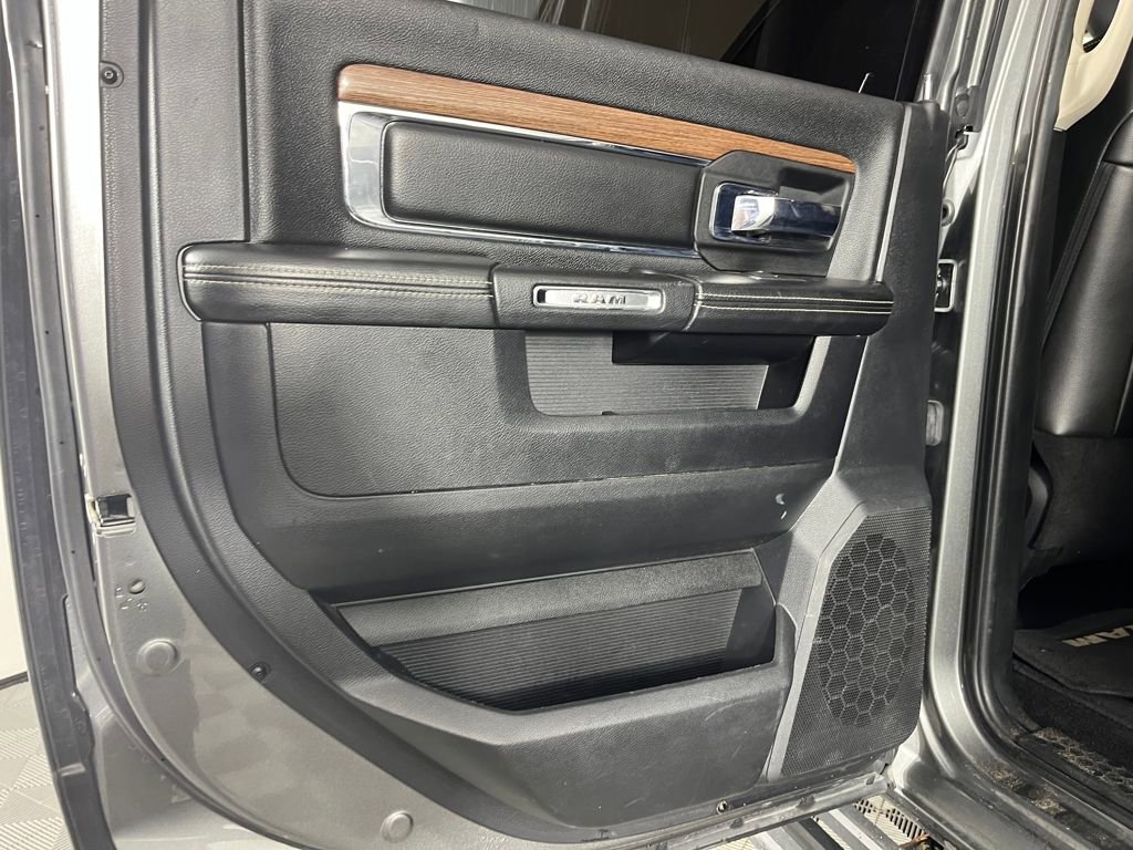 Used 2013 RAM 2500 Laramie w/ Convenience Group image 12