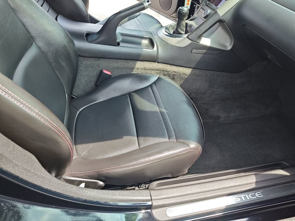 Used 2008 Pontiac Solstice GXP w/ Premium Package RWD image 30