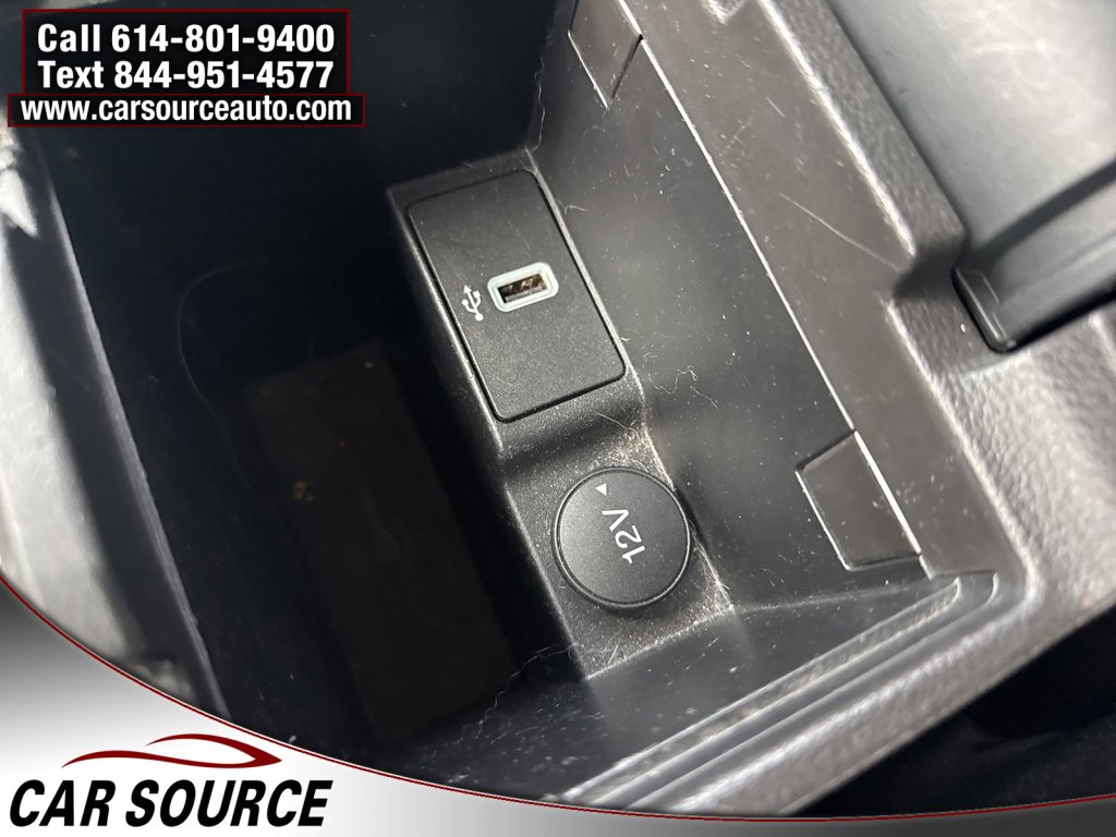 Used 2017 Ford Focus SEL w/ Cold Weather Package image 30