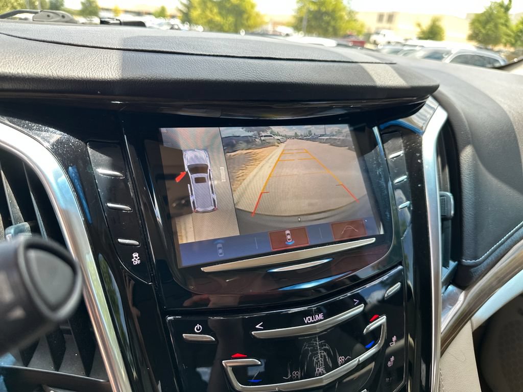 Used 2020 Cadillac Escalade ESV Luxury RWD image 28
