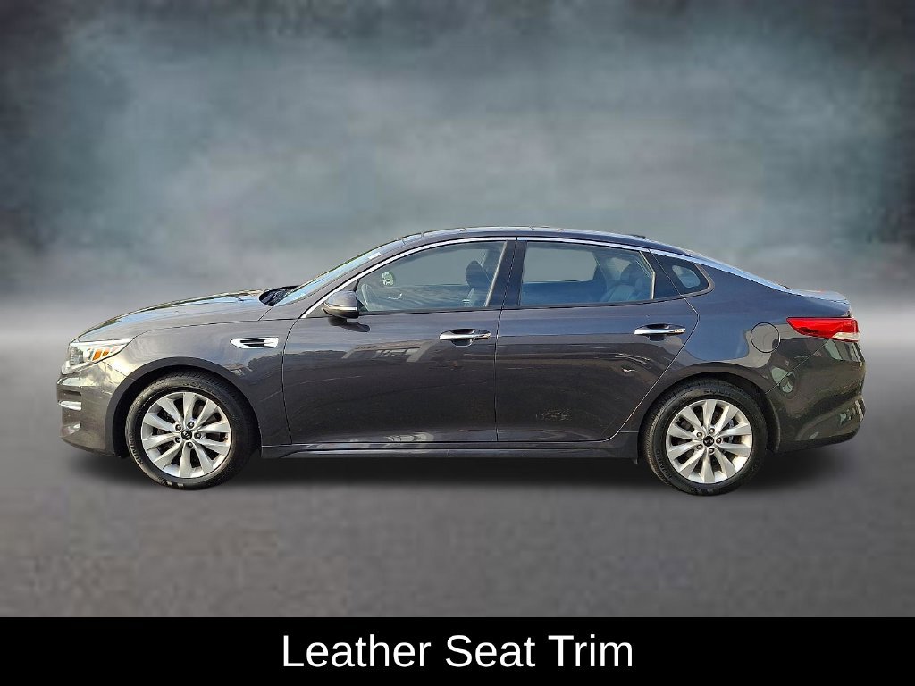 Used 2018 Kia Optima EX w/ Premium Package FWD image 9