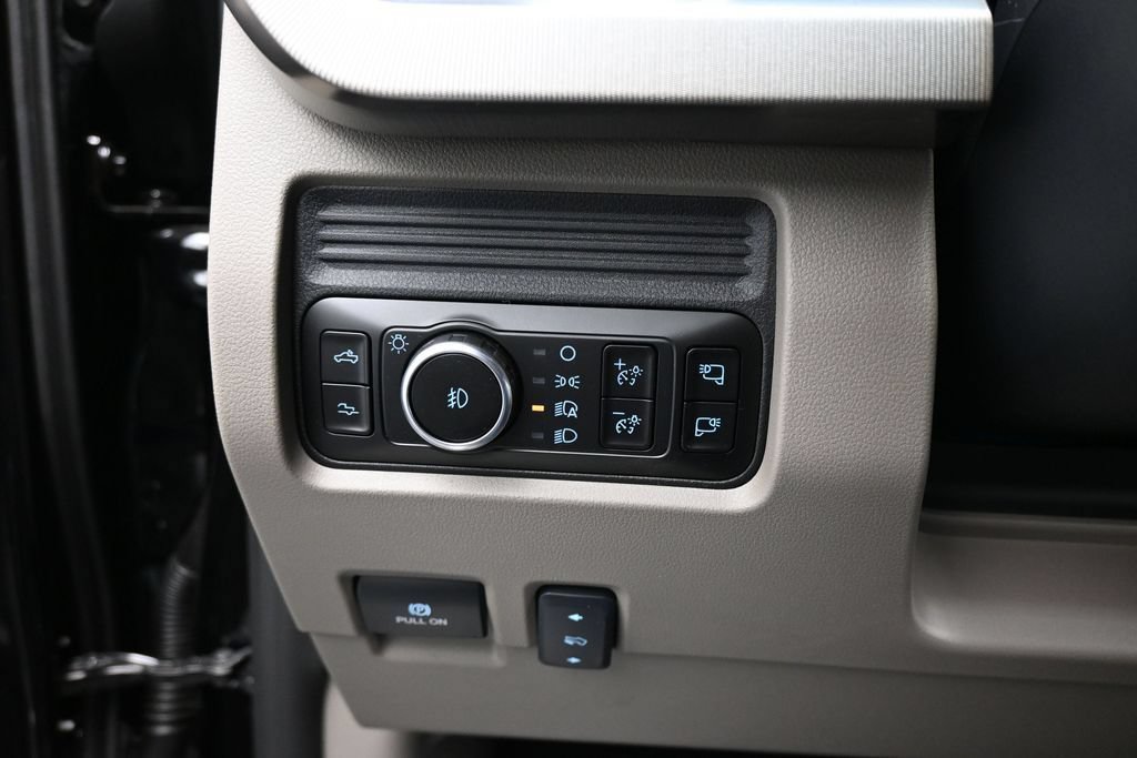 New 2026 Ford F350 Platinum w/ Platinum Plus Package AWD/4WD image 15