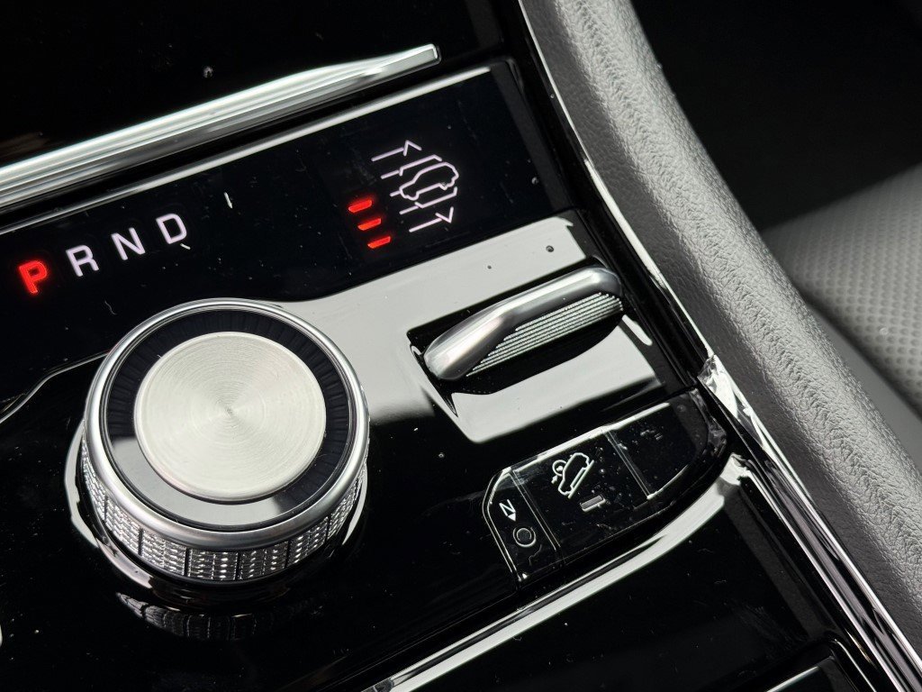 New 2025 Jeep Grand Cherokee Overland w/ Adv Protech Group III image 38