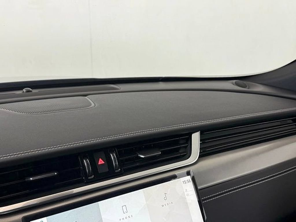 New 2024 Jaguar XF R-Dynamic SE AWD/4WD image 30