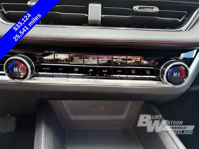 Used 2025 Chevrolet Equinox RS w/ Safety and Technology Package AWD/4WD image 18