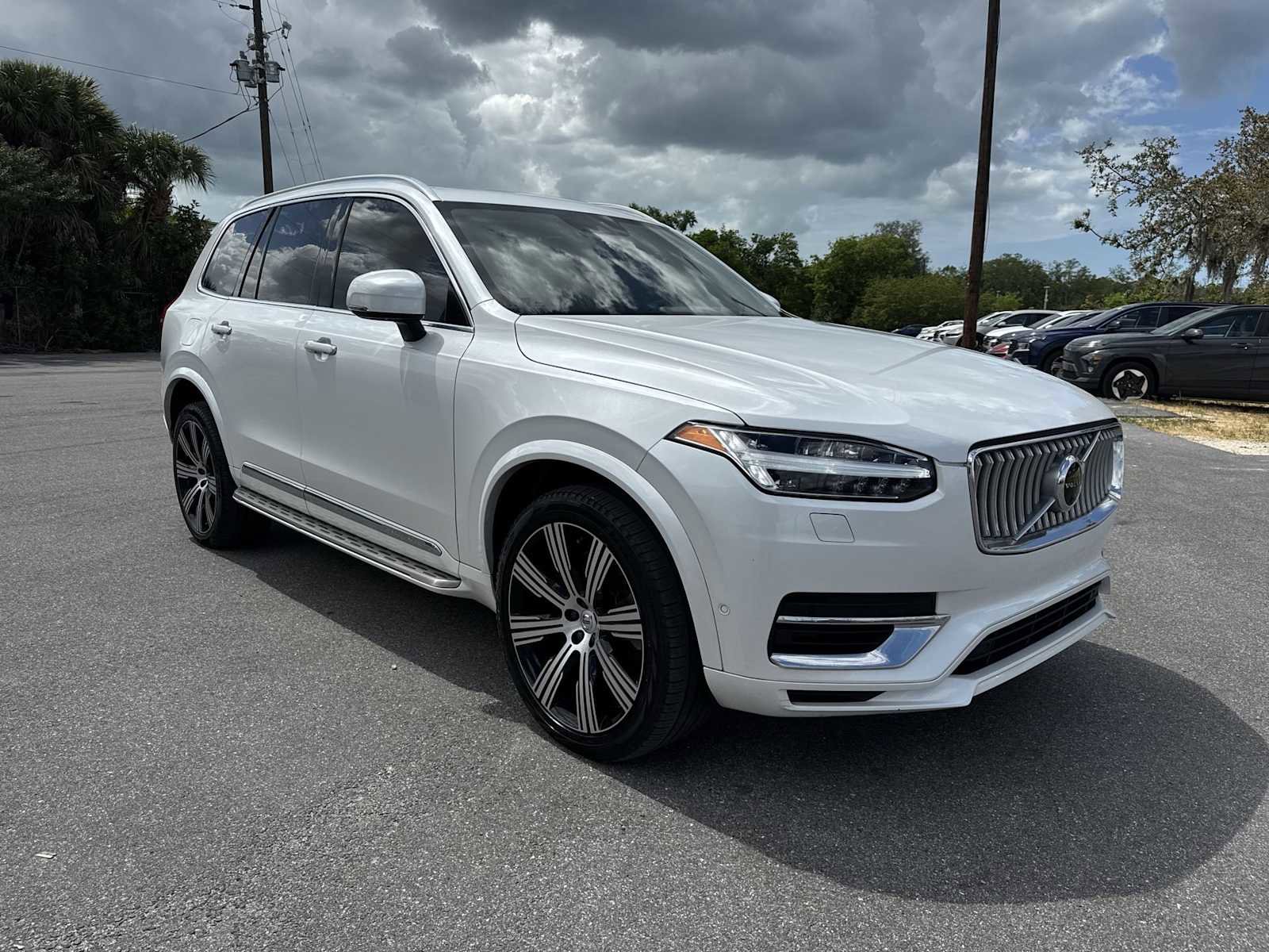 Used 2022 Volvo XC90 T8 Inscription image 8