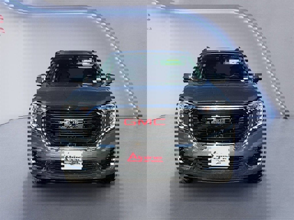 Used 2023 GMC Terrain SLE w/ Driver Convenience Package image 8